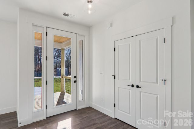 56 Haywood Park Drive, Hendersonville, NC 28791