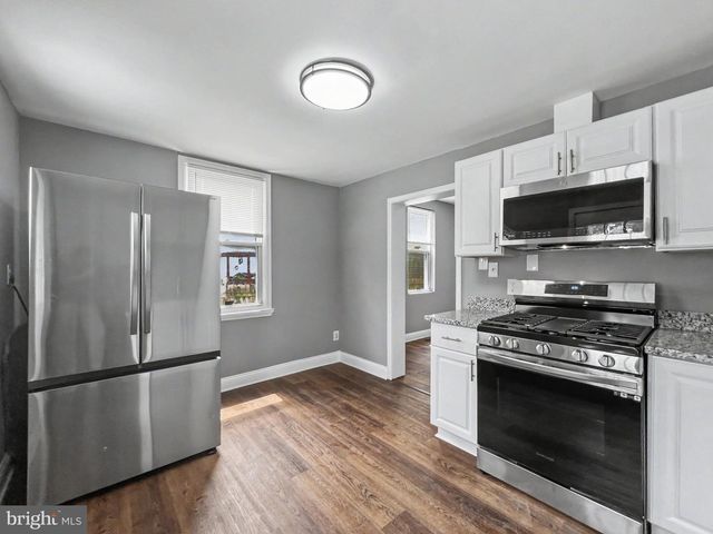 5900 HAMILTON AVE, Baltimore, MD 21237