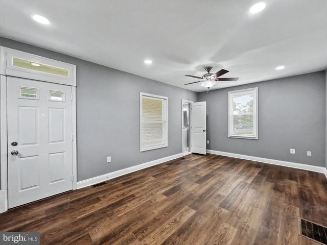 5900 HAMILTON AVE, Baltimore, MD 21237