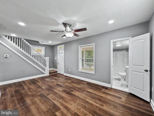 5900 HAMILTON AVE, Baltimore, MD 21237