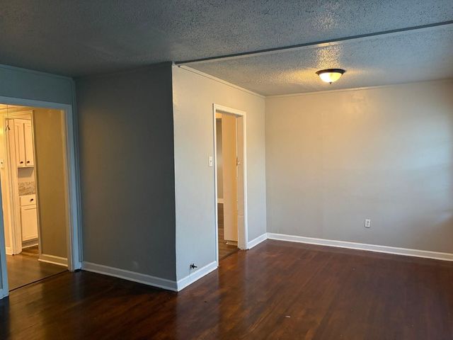 5818 Glenhurst Drive, Houston, TX 77033