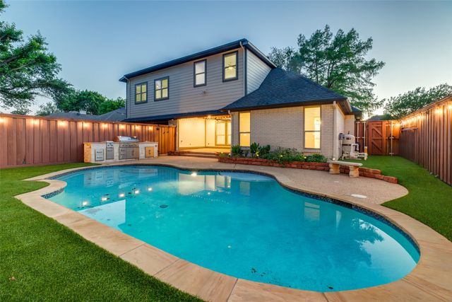 6900 Laramie Drive, Plano, TX 75023