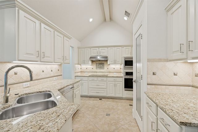 6900 Laramie Drive, Plano, TX 75023