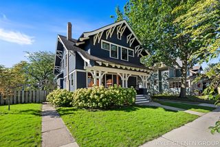 62 W 11th Street, Holland, MI 49423
