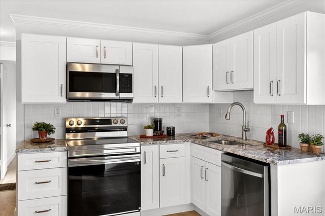 8924 Anchor Drive, St Louis, MO 63123