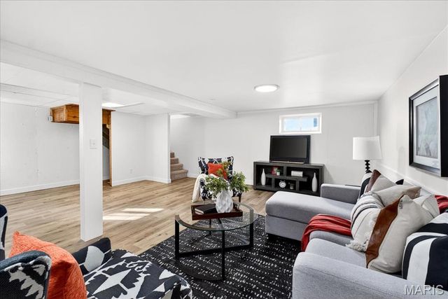 8924 Anchor Drive, St Louis, MO 63123