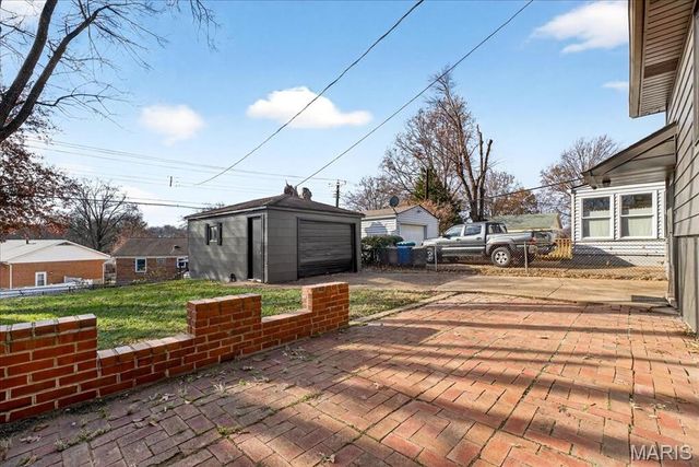 8924 Anchor Drive, St Louis, MO 63123