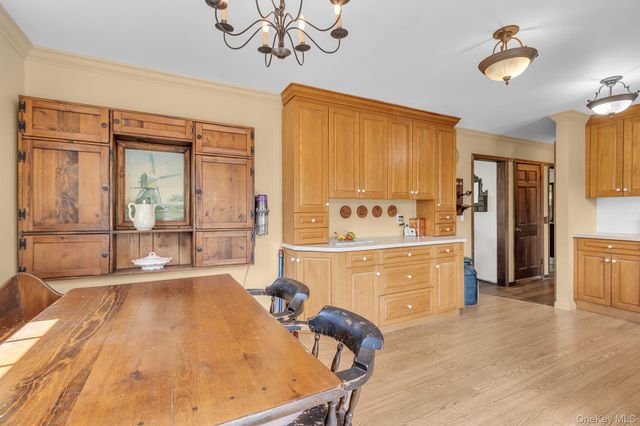 10 Otha Drive, Katonah, NY 10536
