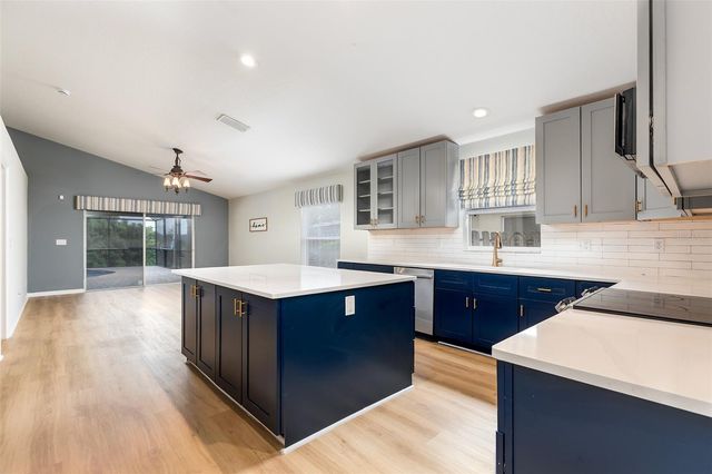 1059 BLUEGRASS DRIVE, Groveland, FL 34736