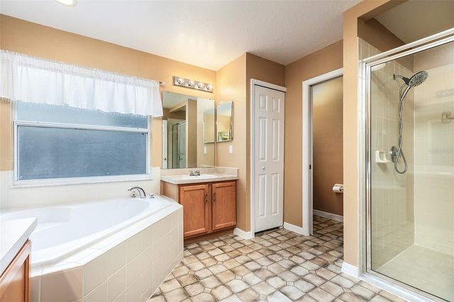 1059 BLUEGRASS DRIVE, Groveland, FL 34736