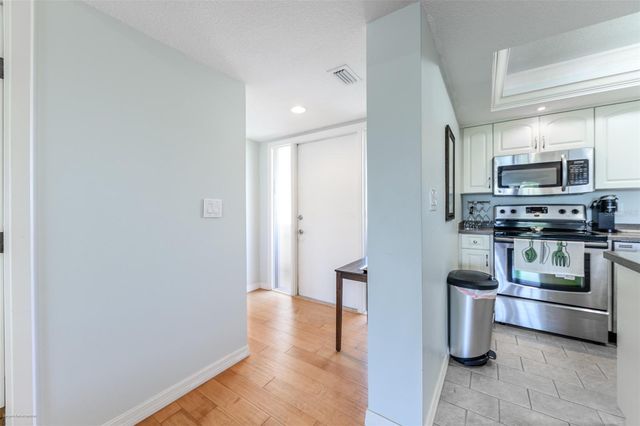 1080 BAL HARBOR BOULEVARD 3C, Punta Gorda, FL 33950
