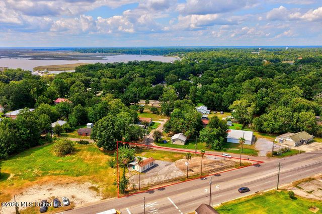 2017 Telephone Road, Pascagoula, MS 39567