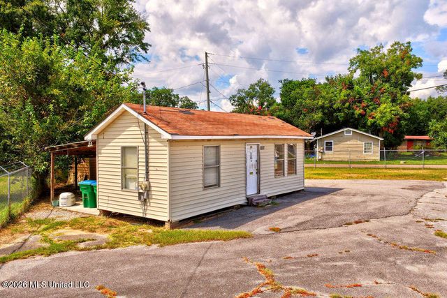 2017 Telephone Road, Pascagoula, MS 39567