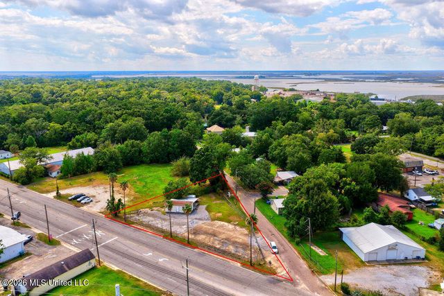 2017 Telephone Road, Pascagoula, MS 39567