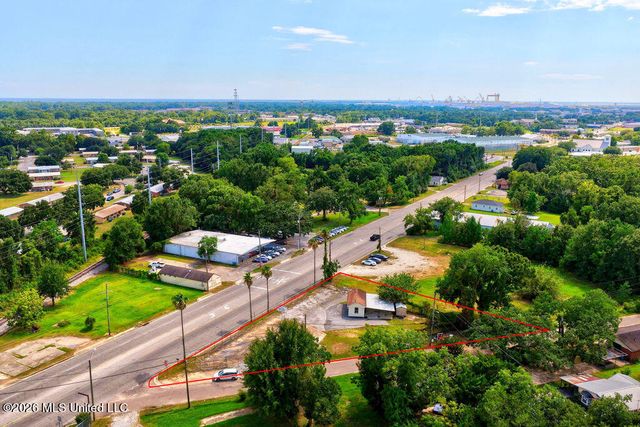 2017 Telephone Road, Pascagoula, MS 39567