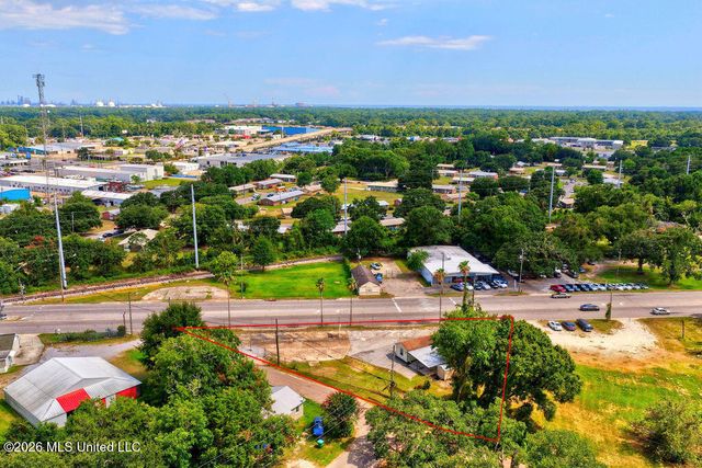 2017 Telephone Road, Pascagoula, MS 39567