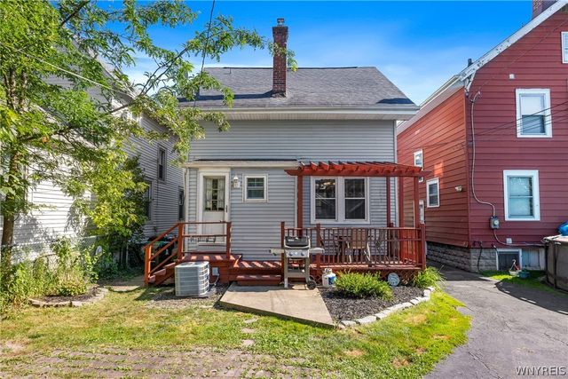 135 Tremaine Avenue, Tonawanda, NY 14217