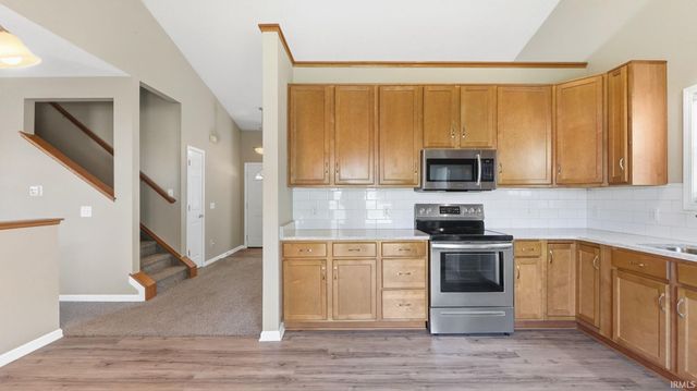 3825 Stanton Hall Parkway, Fort Wayne, IN 46815
