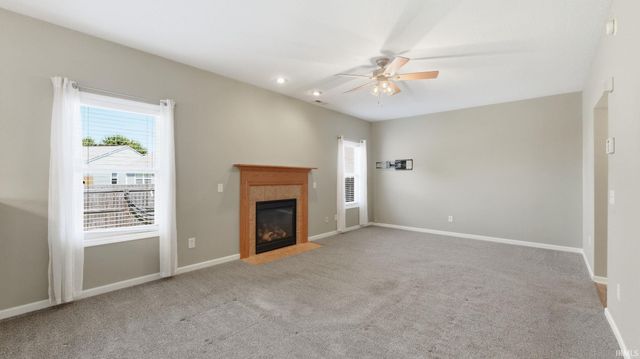 3825 Stanton Hall Parkway, Fort Wayne, IN 46815