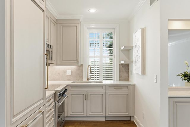 38 Elliott Street, Charleston, SC 29401