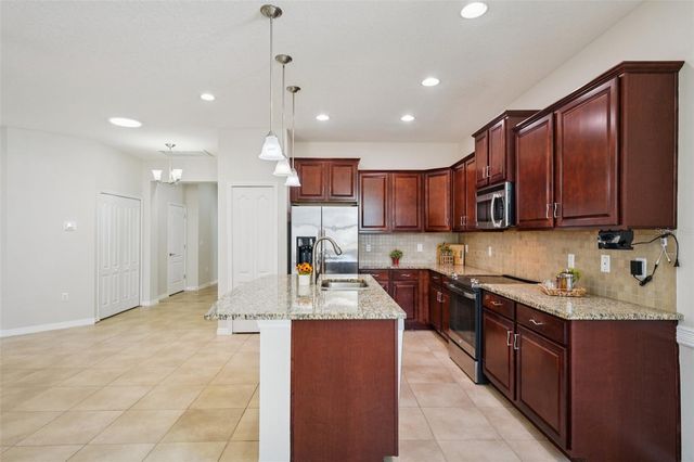 11129 KISKADEE CIRCLE, New Port Richey, FL 34654