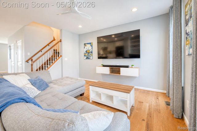2777 Ashcombe Drive, Ann Arbor, MI 48105