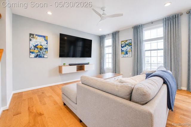 2777 Ashcombe Drive, Ann Arbor, MI 48105