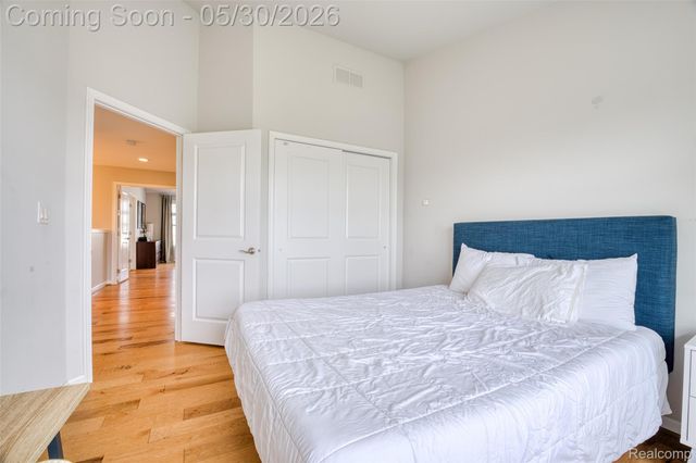 2777 Ashcombe Drive, Ann Arbor, MI 48105