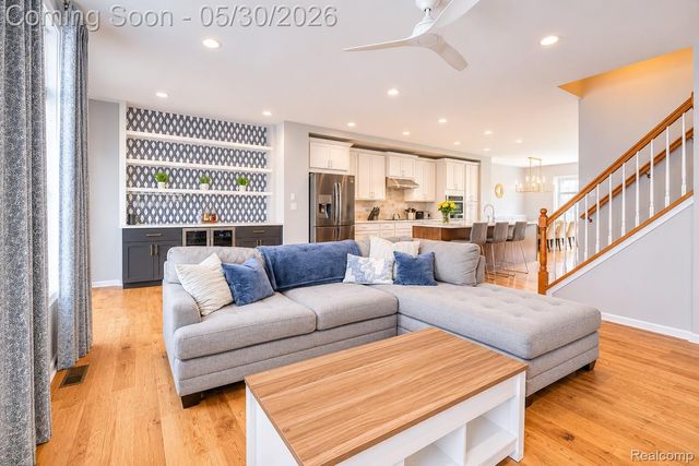 2777 Ashcombe Drive, Ann Arbor, MI 48105