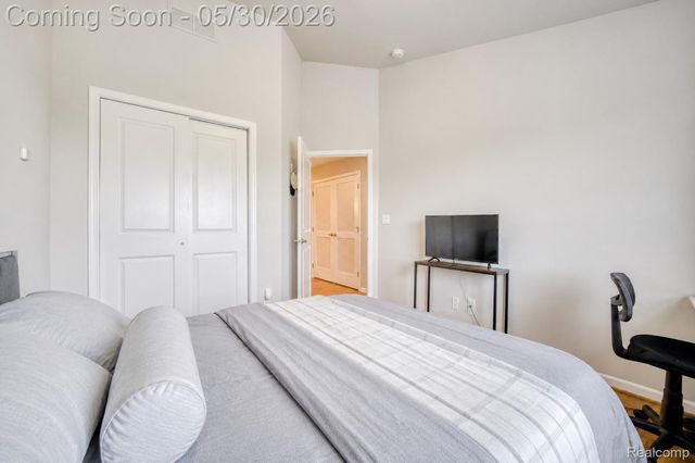 2777 Ashcombe Drive, Ann Arbor, MI 48105