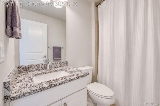 2777 Ashcombe Drive, Ann Arbor, MI 48105