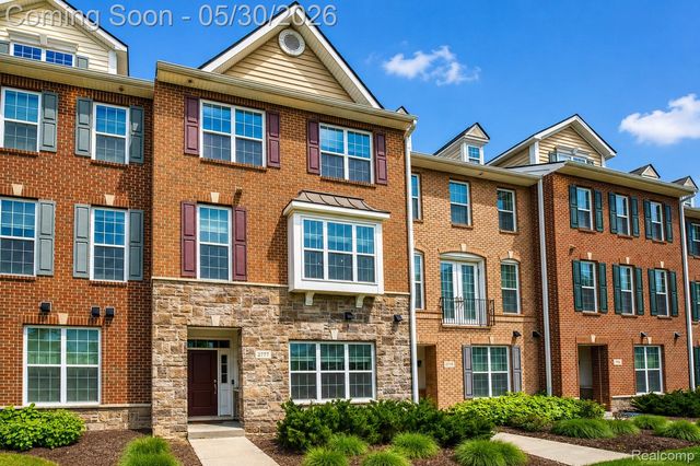 2777 Ashcombe Drive, Ann Arbor, MI 48105