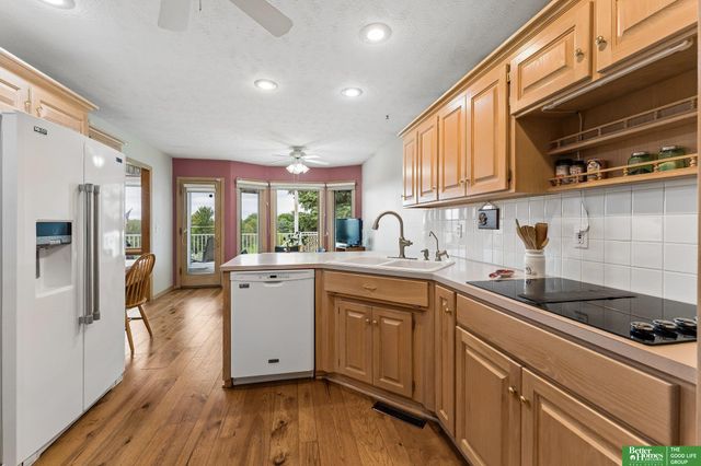 10012 S 172nd Circle, Omaha, NE 68136