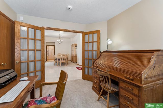 10012 S 172nd Circle, Omaha, NE 68136