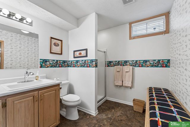 10012 S 172nd Circle, Omaha, NE 68136
