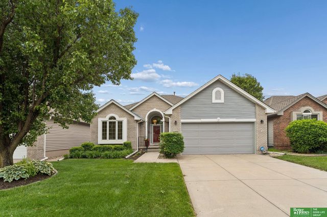 10012 S 172nd Circle, Omaha, NE 68136