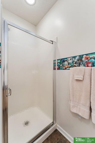 10012 S 172nd Circle, Omaha, NE 68136