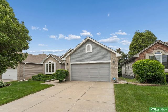 10012 S 172nd Circle, Omaha, NE 68136