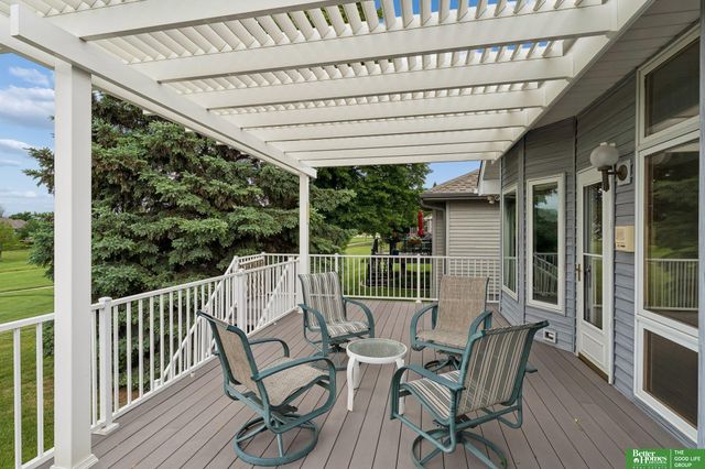 10012 S 172nd Circle, Omaha, NE 68136