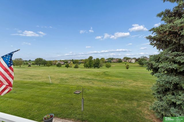 10012 S 172nd Circle, Omaha, NE 68136