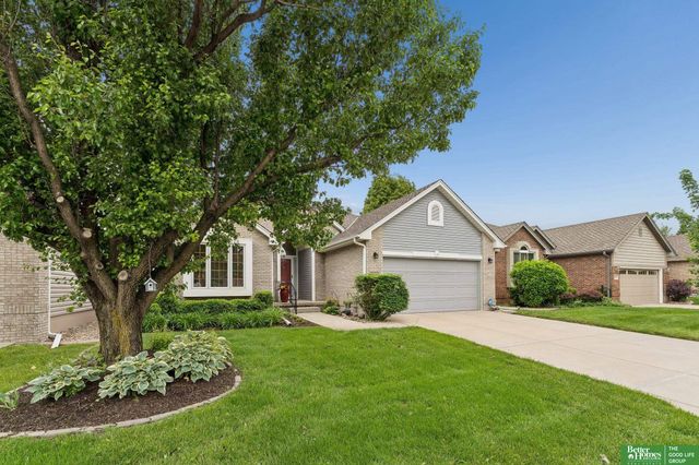 10012 S 172nd Circle, Omaha, NE 68136