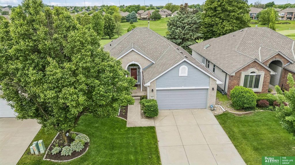 10012 S 172nd Circle, Omaha, NE 68136
