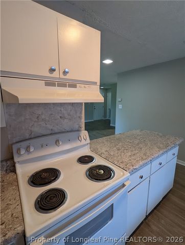 833 Applewood Lane, Fayetteville, NC 28303