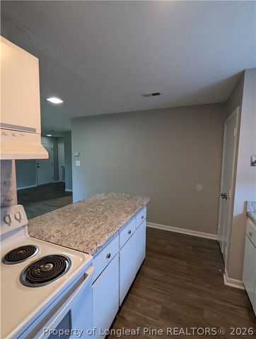 833 Applewood Lane, Fayetteville, NC 28303