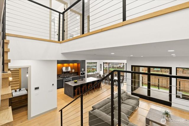 22713 SE 34th Court, Sammamish, WA 98075