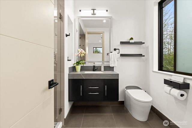 22713 SE 34th Court, Sammamish, WA 98075