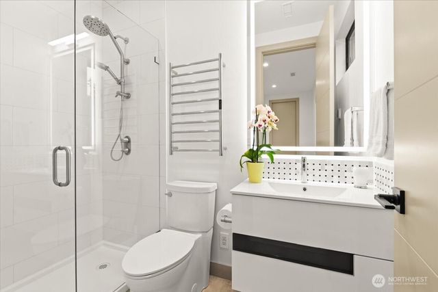 22713 SE 34th Court, Sammamish, WA 98075