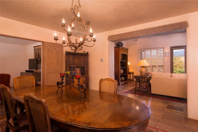 1029 Mansion Ridge Rd, Santa Fe, NM 87501