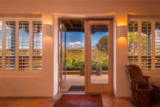 1029 Mansion Ridge Rd, Santa Fe, NM 87501