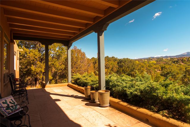 1029 Mansion Ridge Rd, Santa Fe, NM 87501